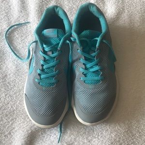 Nike Flex Experience sneakers. Size 9.5